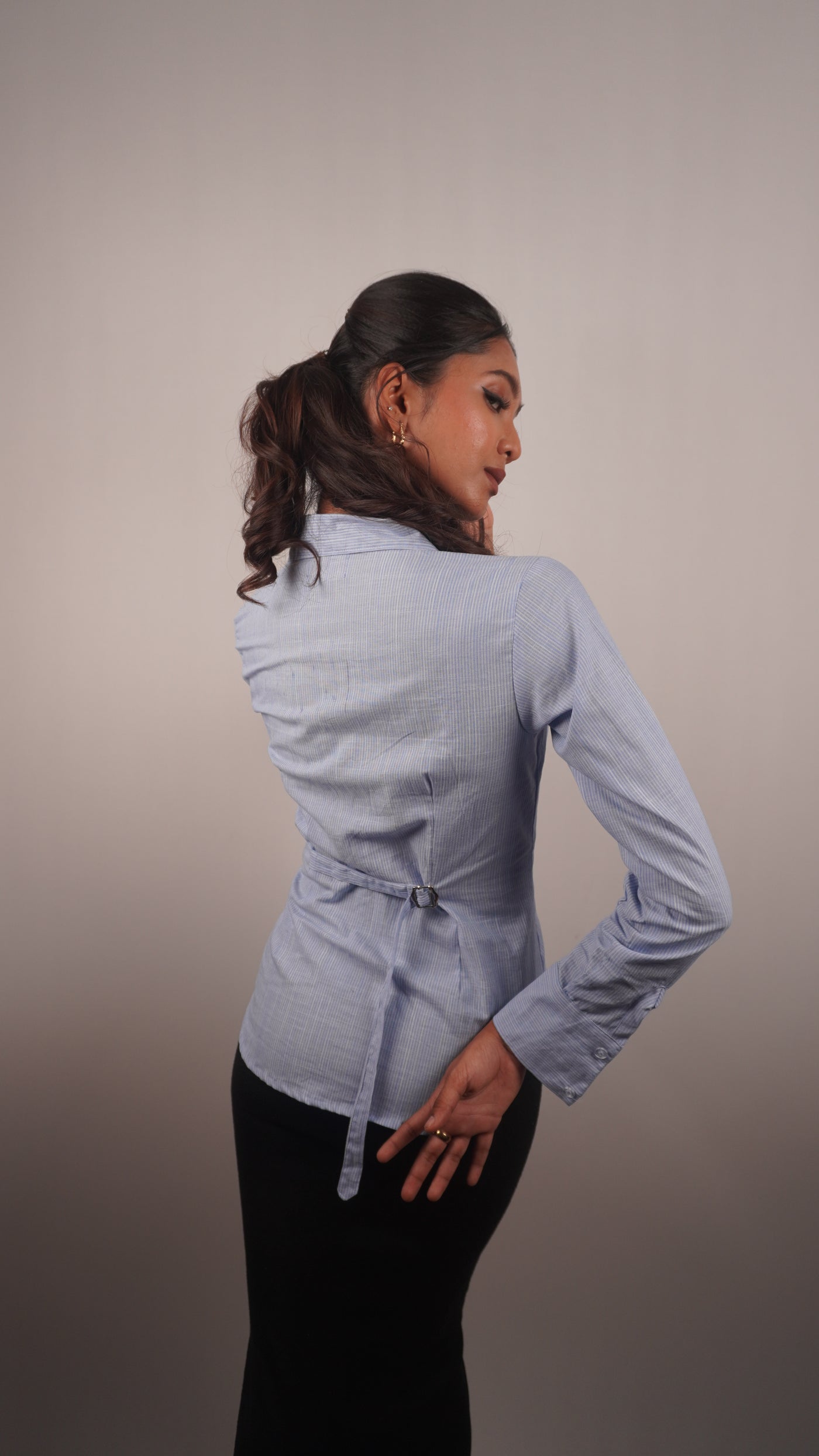 IT GIRL grey shirt